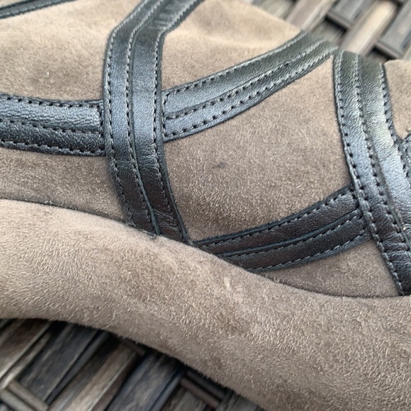 Via SPIGA Ivie Gray Suede & Leather Peep Toe Heels - Picture 9 of 16